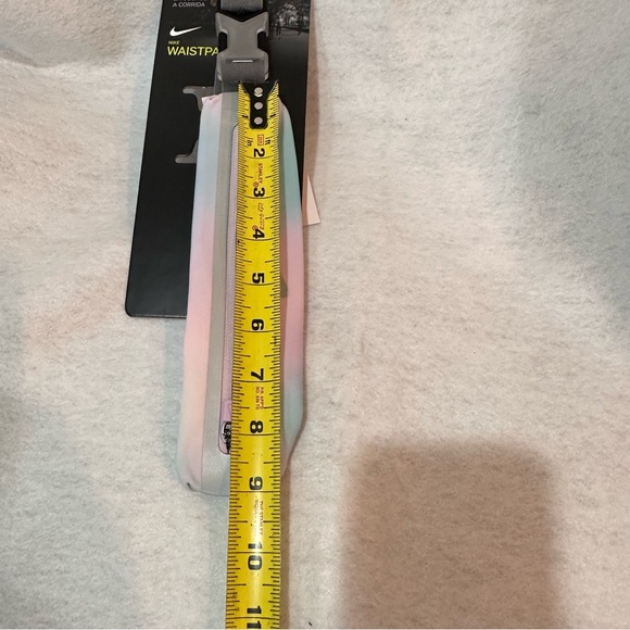 Nike Waistpack - Picture 5 of 9